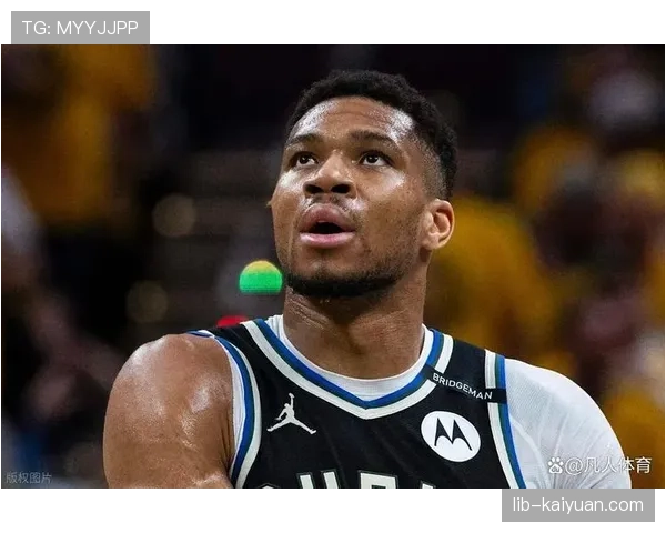 刚看到扬尼斯·阿德托昆博带娃坐地铁的画面，巨星日常接地气到让我怀疑人生